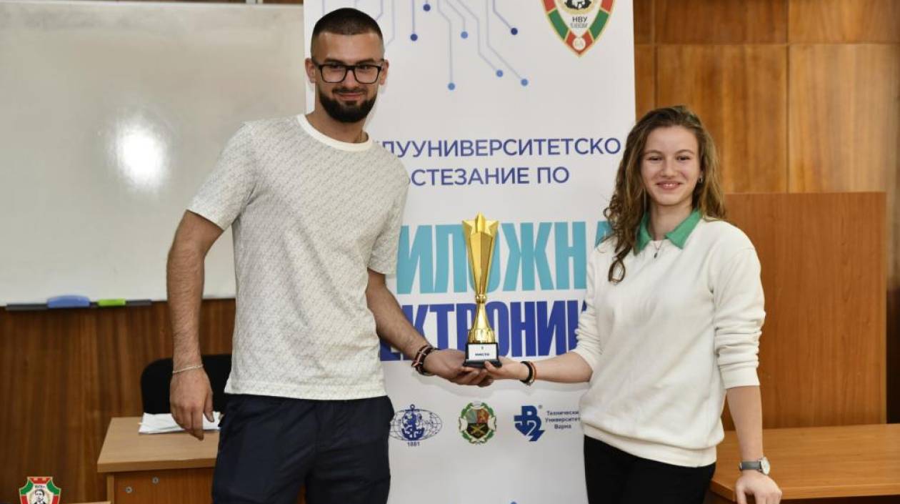 Шампиони отново! Нашите студенти с първо място за трета поредна година в състезанието по Приложна Електроника