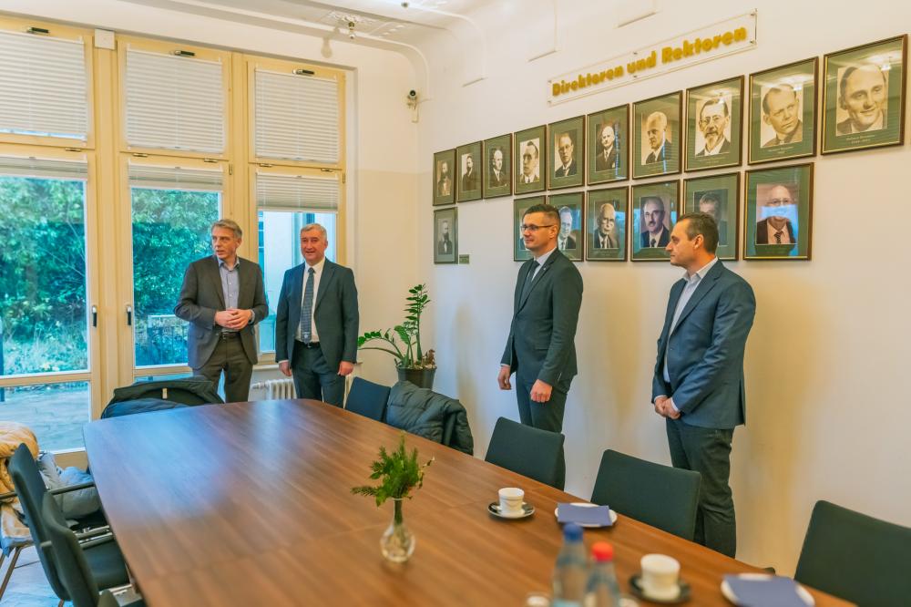 20241204 TUGabrovo Z46959 VT ISZ DSV PTT