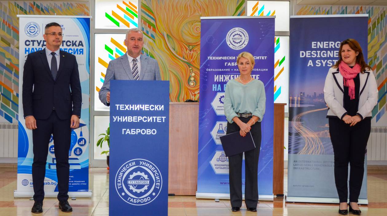 106 НАУЧНИ ДОКЛАДА НА СТУДЕНТСКАТА НАУЧНА СЕСИЯ 2026 В ТУ – ГАБРОВО!